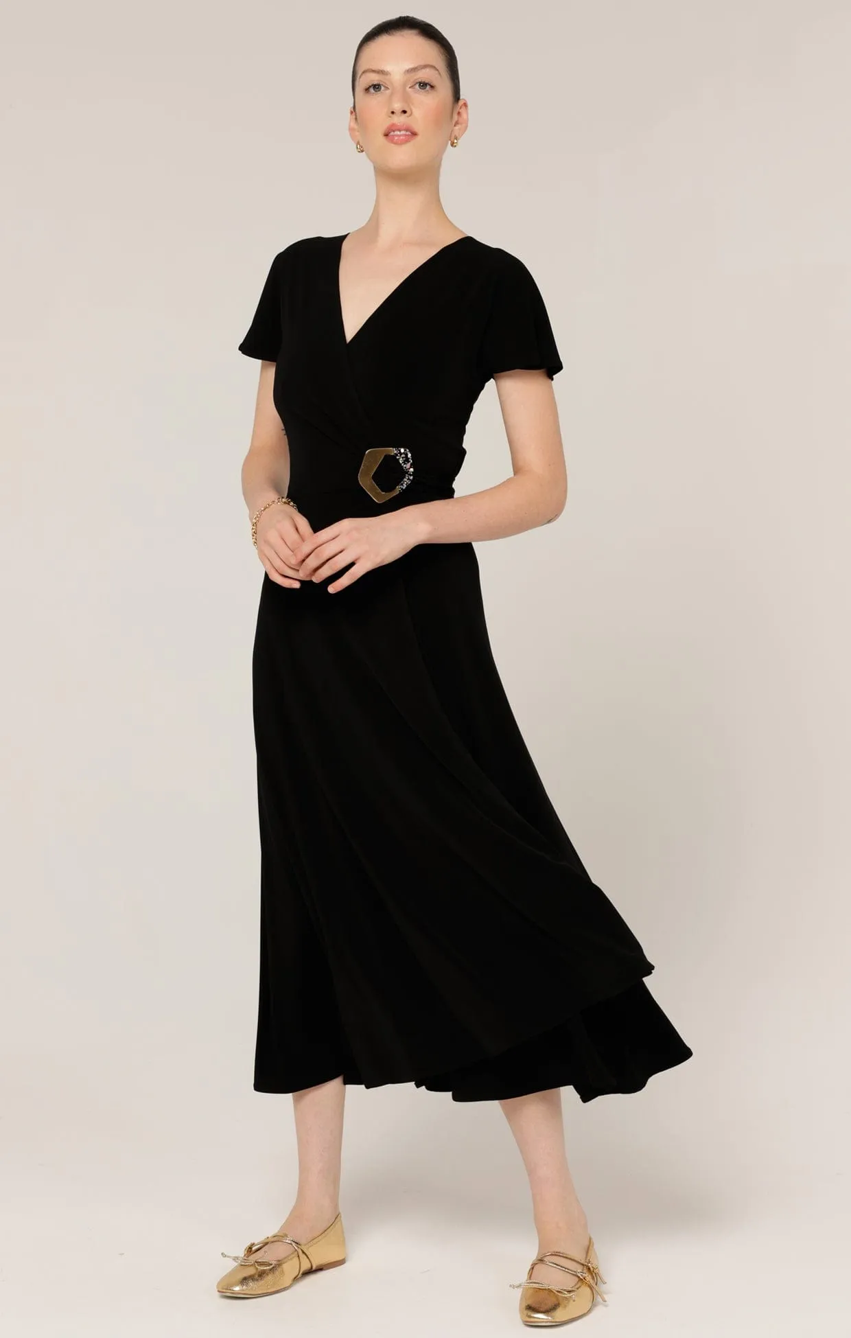 FLUTE SLEEVE REVERSE WRAP IN BLACK