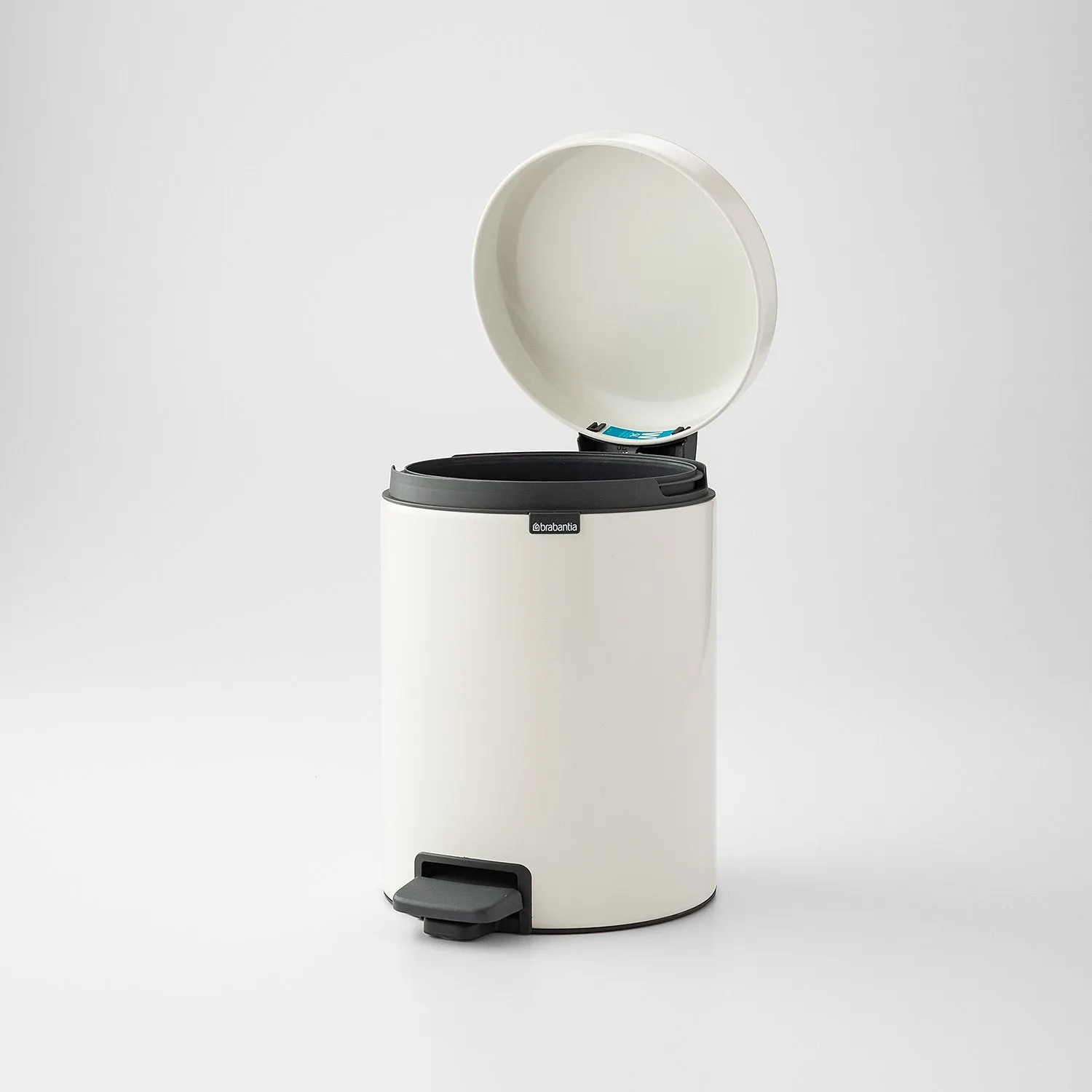 Metal Step Can - 1.4 Gallon