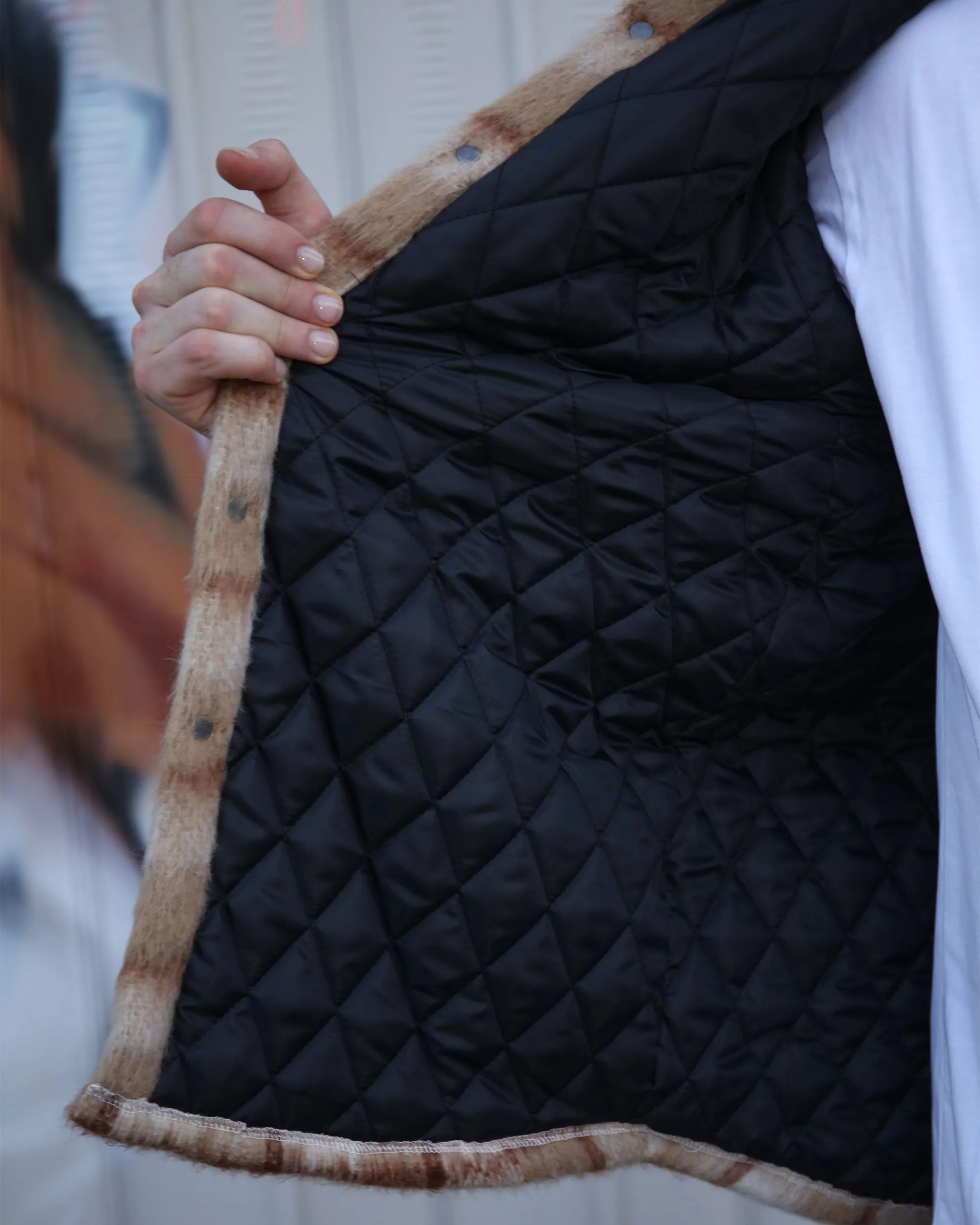Utility Plaid Jacket - Functional and Stylish